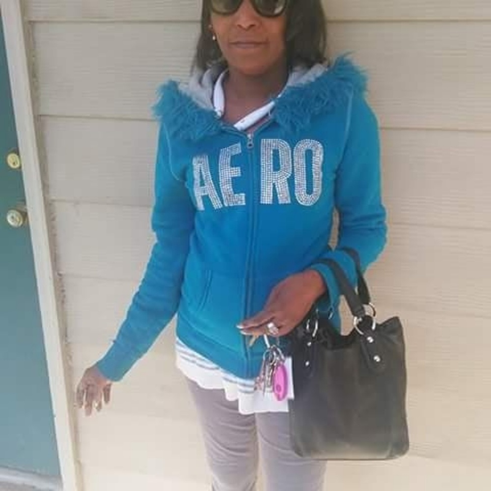 This is a warm hoodie for a female girl